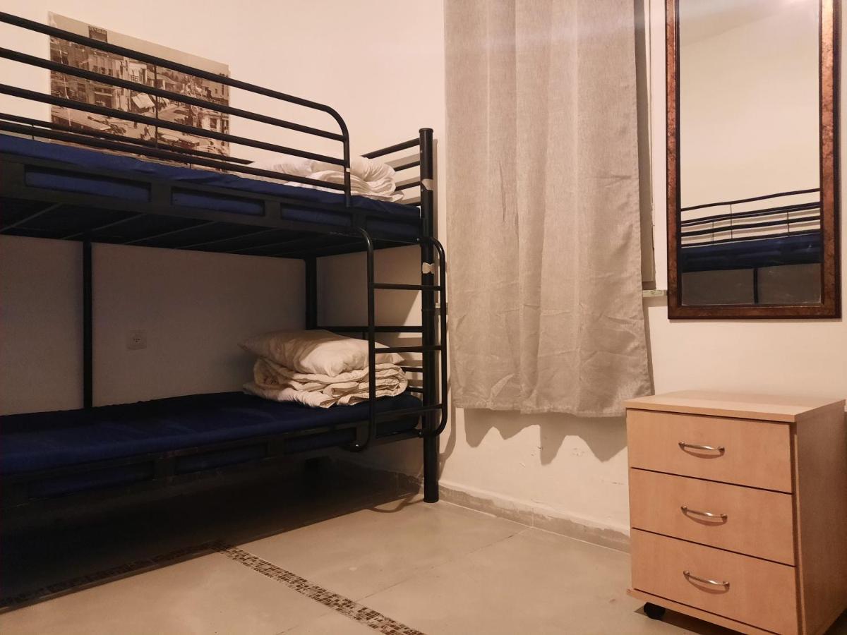 Bu93 * Tel Aviv